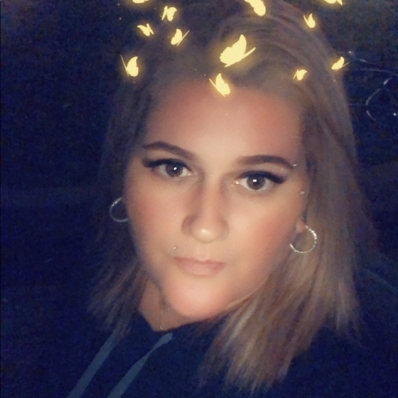 Meet your Posher, Tanya - Picture 1 of 1